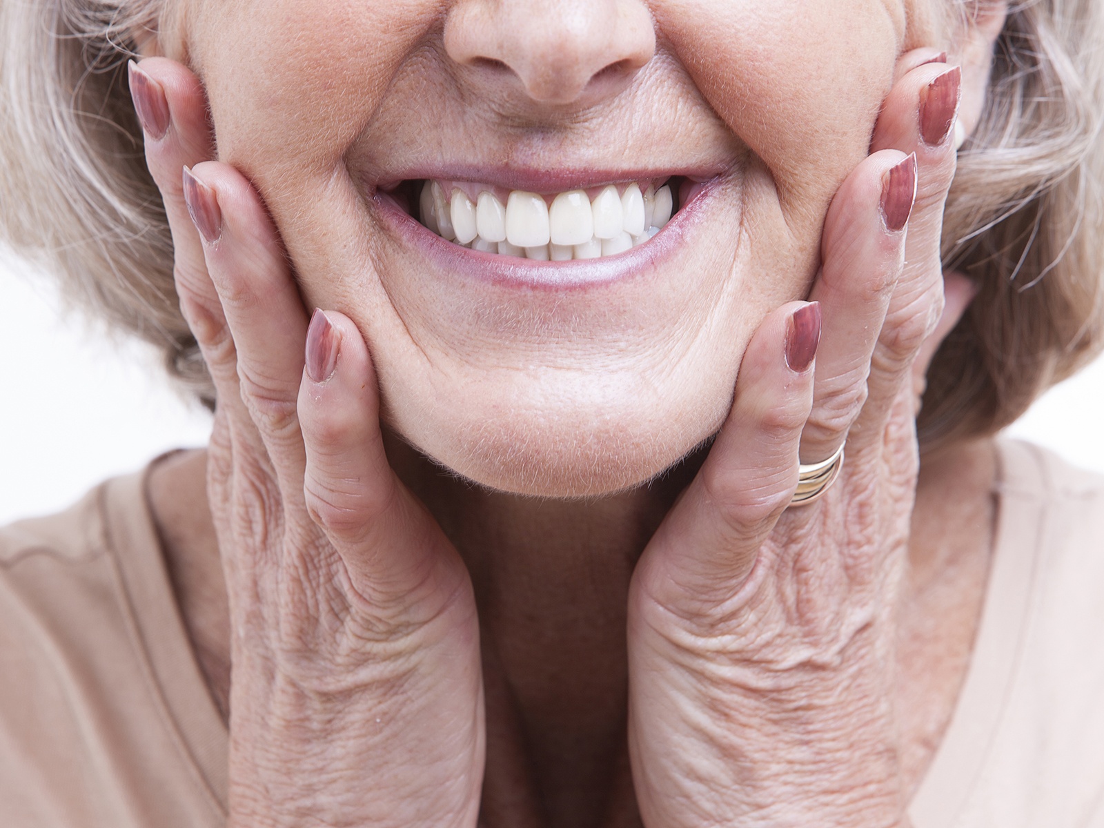 Can you live a normal life with dentures?