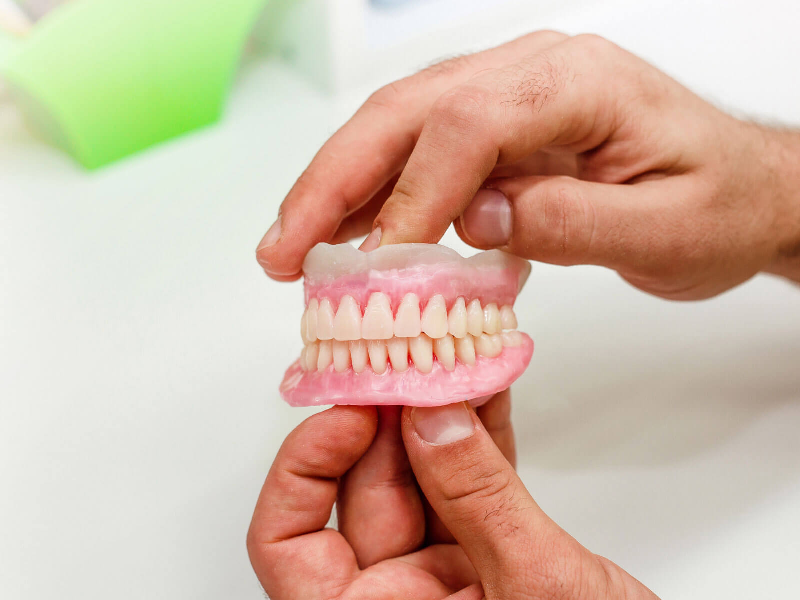 10 Signs You May Need Dentures